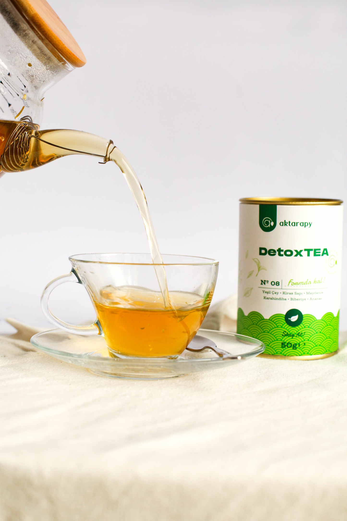 DetoxTea Formda Kal - Ananas, Yeşil çay, Biberiye ve Karahindiba